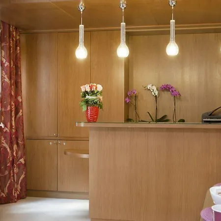 De Neuve By Happyculture Hotel Parigi