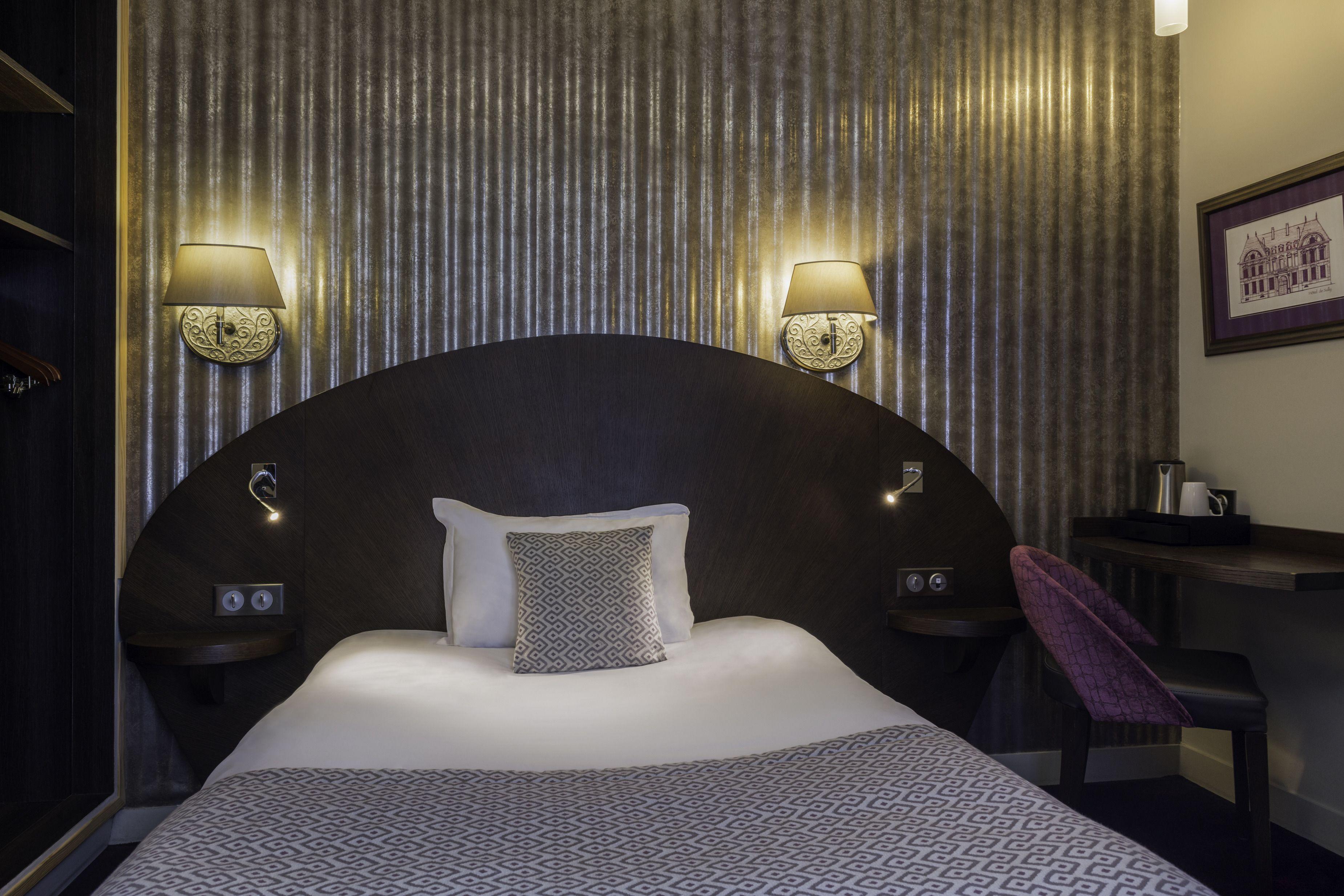 Hotel De Neuve By Happyculture