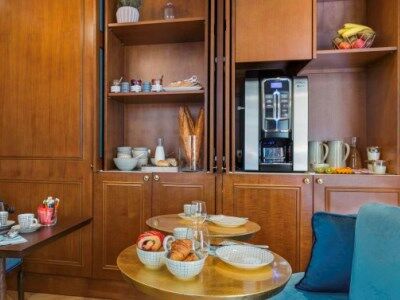 Hotel De Neuve By Happyculture