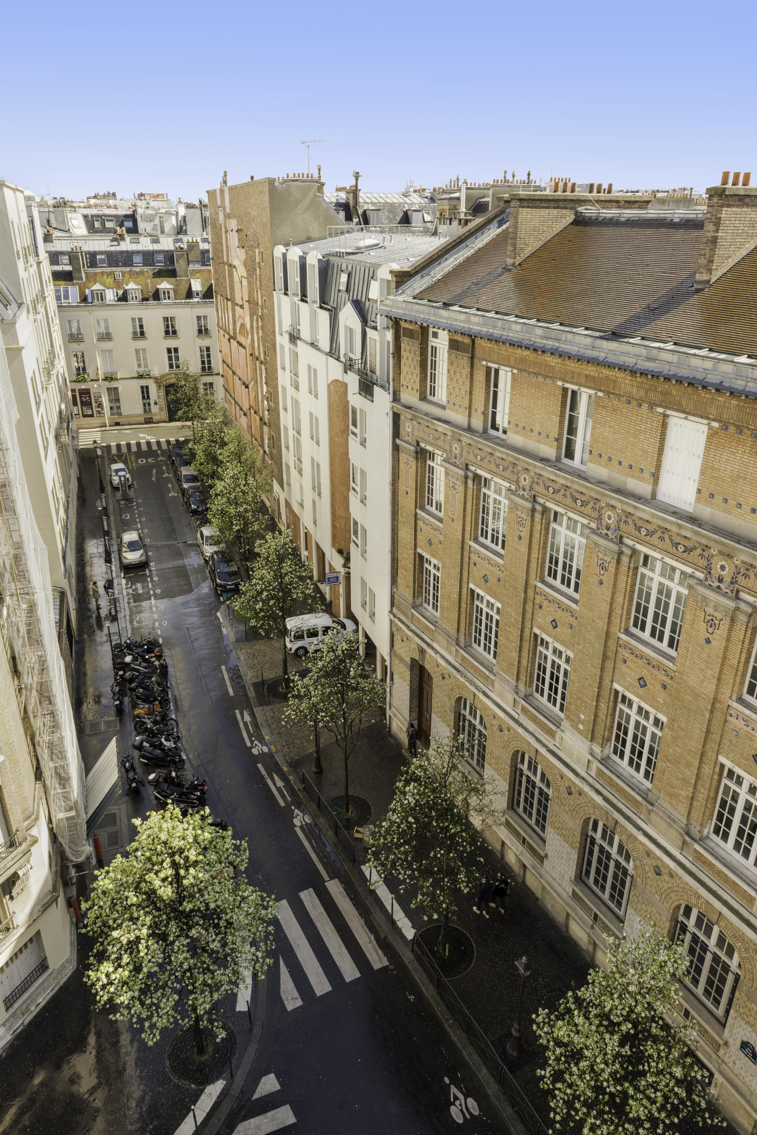 De Neuve By Happyculture Parigi